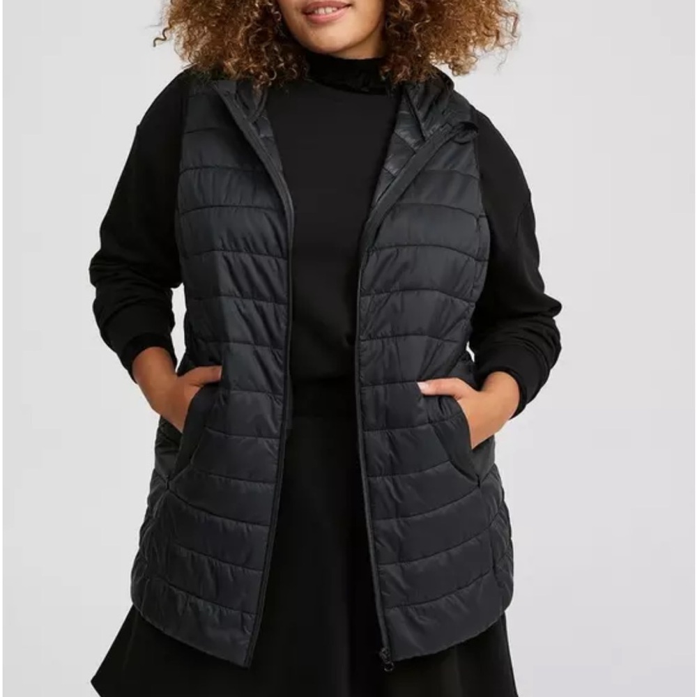 Gently used Torrid sz 5x Light Packable Puffer Vest!!!